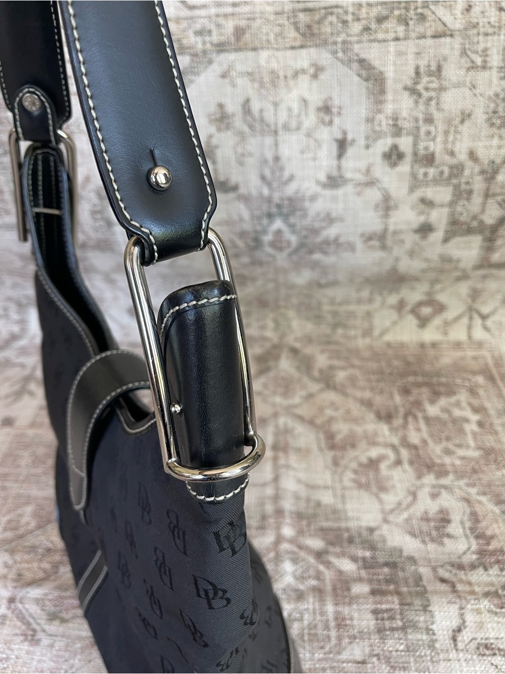 Dooney & Bourke Black Crescent Logo Hobo Y2K Shoulder Bag - Picture 7 of 11